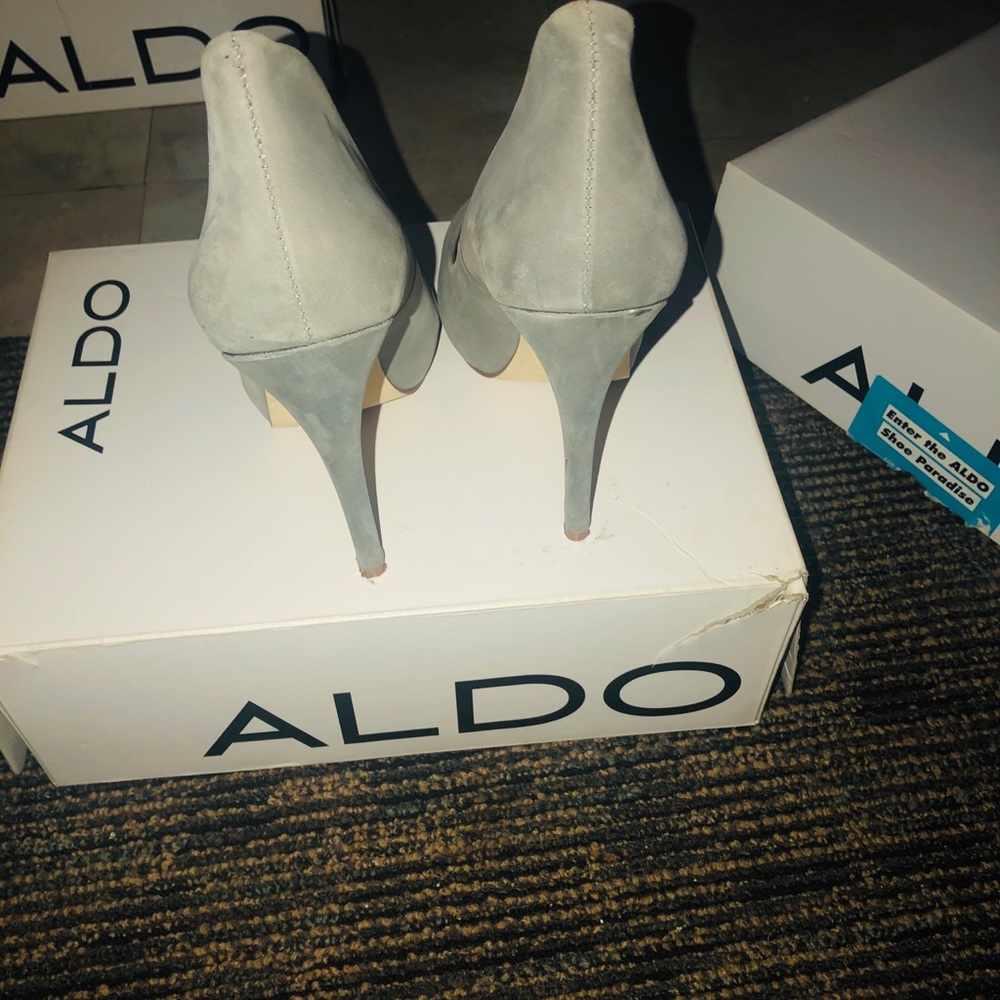 Pumps - Picture 3 of 7